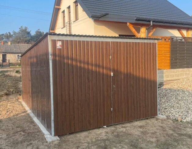 GARAŻ BLASZANY 3×5 ORZECH